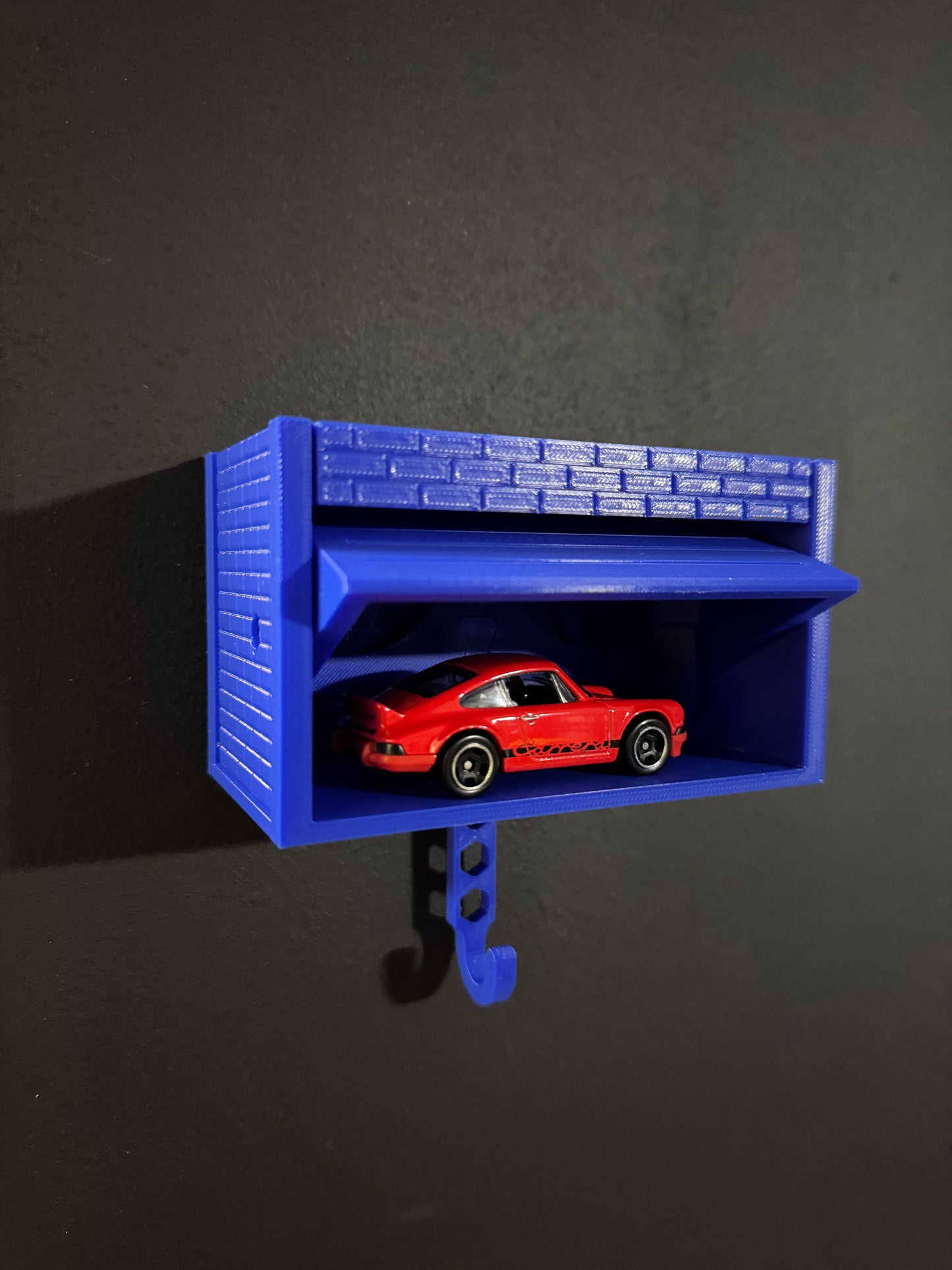 Car Key Hanger/ Garaje para Guindar Llaves (DOESNT INCLUDE CAR)(No Incluye el vehículo)